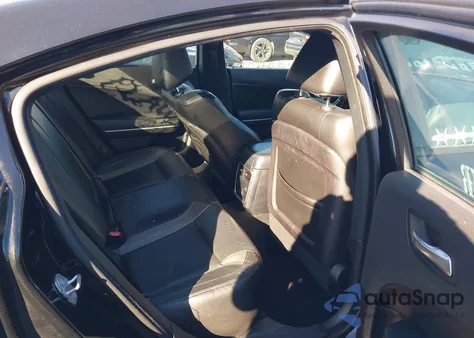 2019 Dodge Charger Sxt Rwd z USA, uszkodzony, nr VIN 2C3CDXBG7KH753192